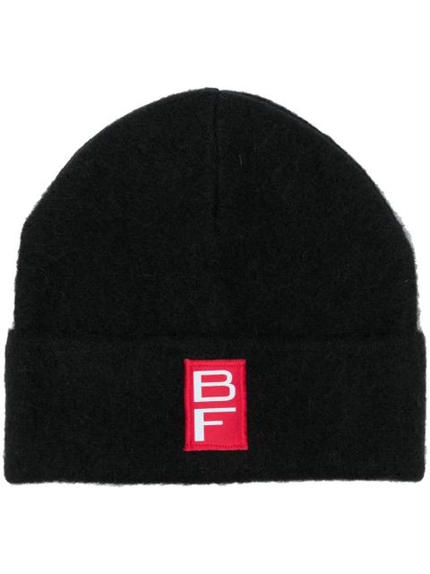 BY FAR logo patch beanie - Black - zdjęcie produktu nr 1