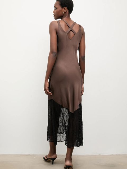 Answear.LAB sukienka kolor brązowy maxi rozkloszowana