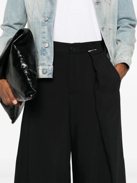 MM6 Maison Margiela pleat-detail trousers - Black