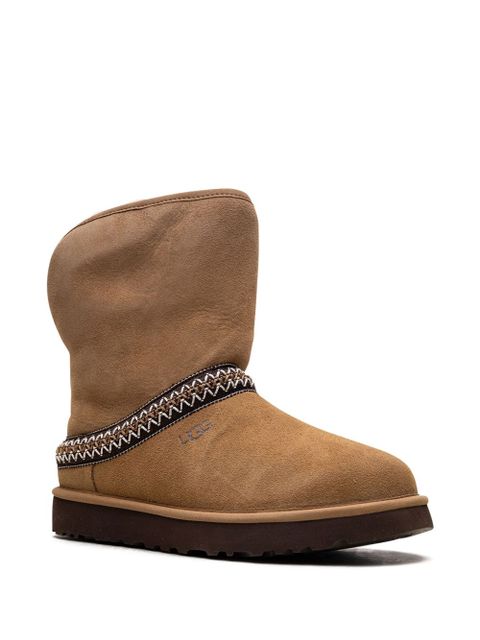 UGG Classic Short Crescent "Chestnut" boots - Brown - zdjęcie produktu nr 2