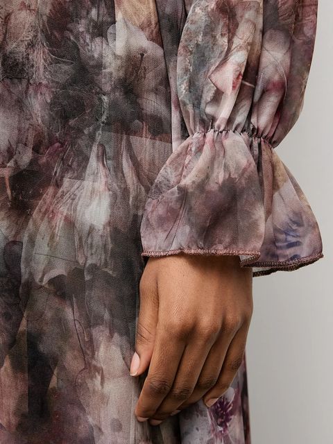 Answear.LAB sukienka kolor szary maxi rozkloszowana