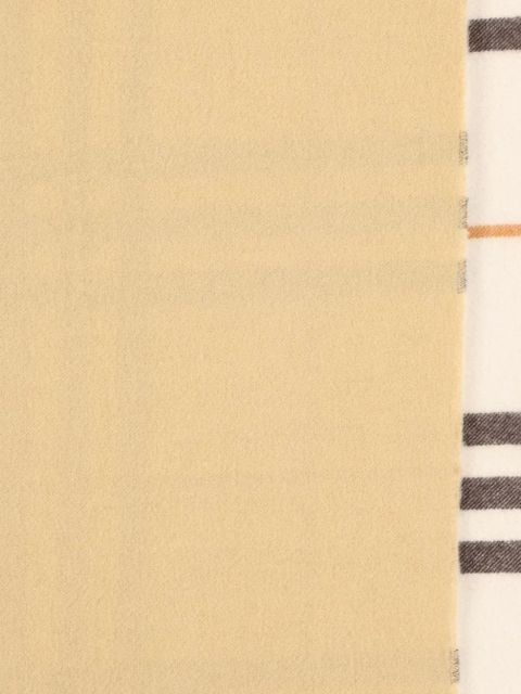 Burberry check-pattern fringed scarf - Neutrals - zdjęcie produktu nr 2