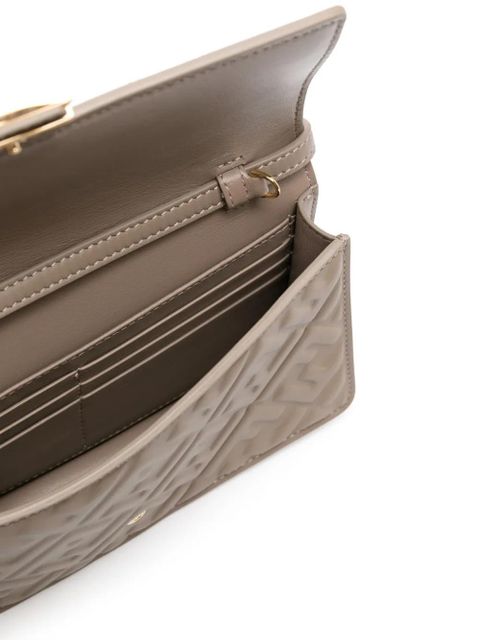 FENDI Wallet On Chain Baguette shoulder bag - Neutrals
