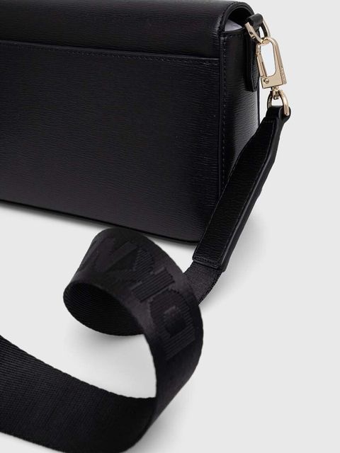 Dkny torebka skórzana kolor czarny R42E3E21