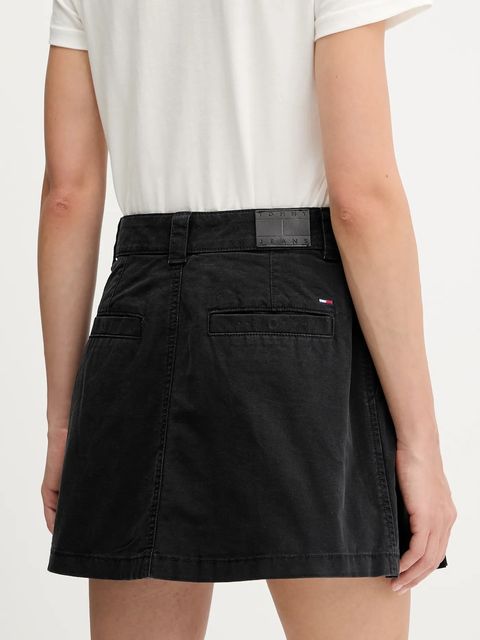 Tommy Jeans spódnica bawełniana kolor czarny mini rozkloszowana DW0DW21137