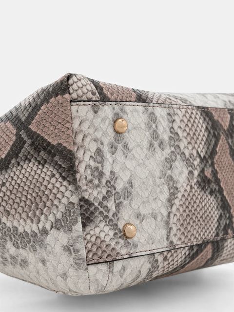 Guess torebka JANE kolor różowy HWKG98 91010