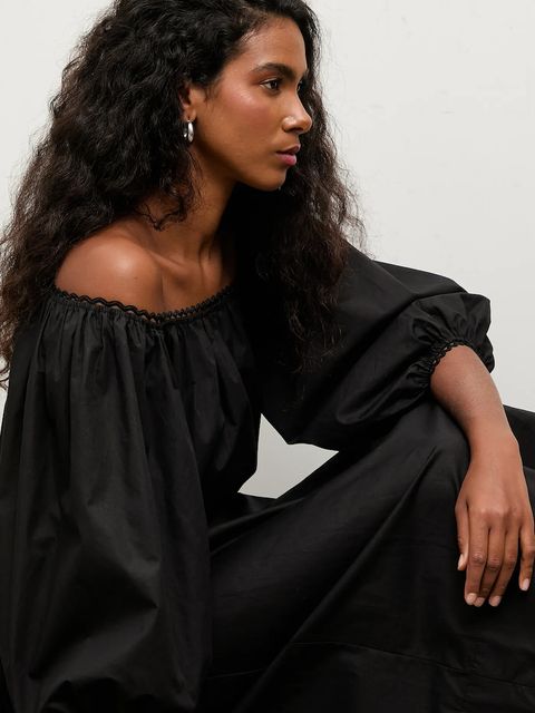 Answear.LAB sukienka bawełniana kolor czarny midi rozkloszowana