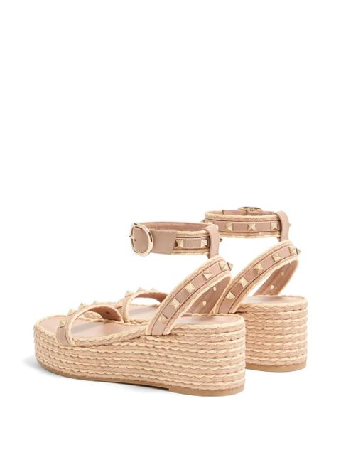 Valentino Garavani Rockstud flatform sandals in calfskin 45mm - Neutrals