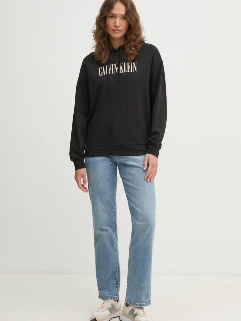 Calvin Klein Jeans bluza bawełniana damska kolor czarny z kapturem z nadrukiem J20J225579
