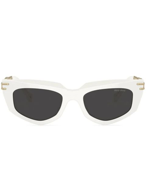 Miu Miu Eyewear chain-embellished cat-eye sunglasses - White - zdjęcie produktu nr 1
