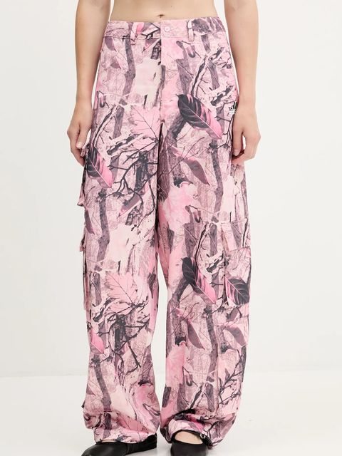 adidas Originals spodnie Sat Cargo Pants damskie kolor różowy szerokie high waist KC8809 - zdjęcie produktu nr 1