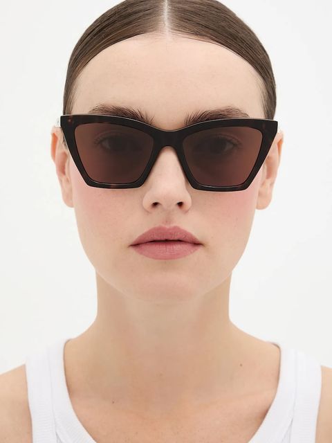 Alexander McQueen okulary przeciwsłoneczne damskie kolor brązowy AM0536S