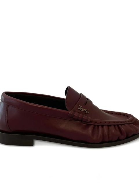 Saint Laurent logo-plaque pleated-effect loafers - Red