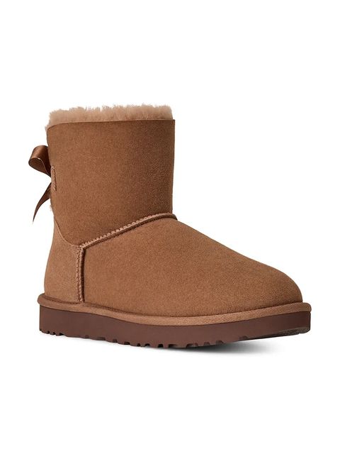 UGG śniegowce zamszowe Mini Bailey Bow II kolor brązowy 1016501.RYK - zdjęcie produktu nr 2