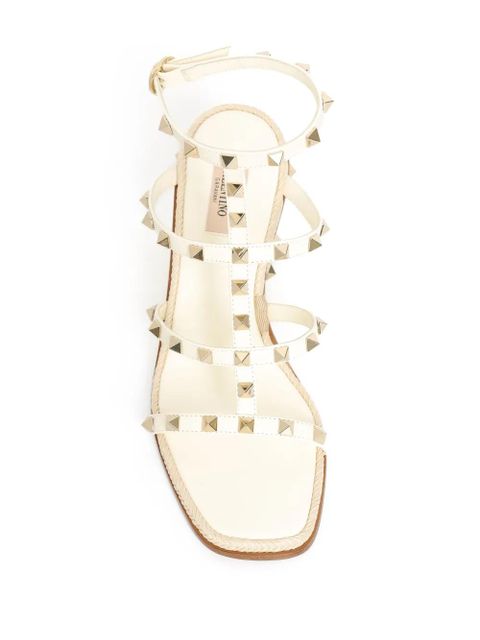 Valentino Garavani 80mm Rockstud wedge sandals - Neutrals - zdjęcie produktu nr 2