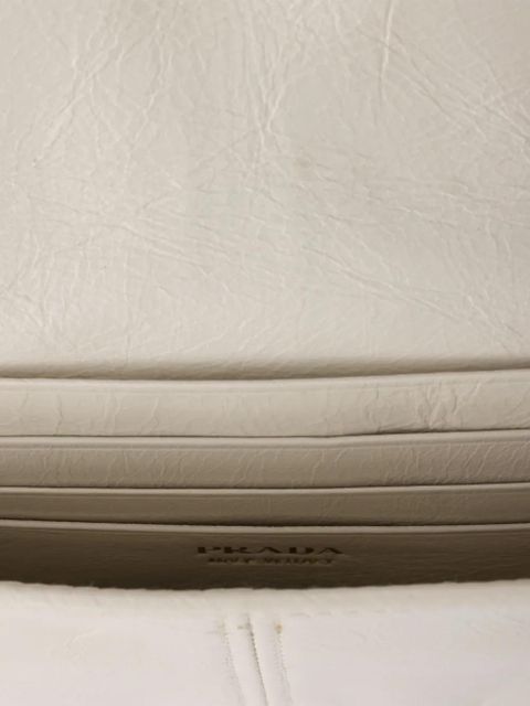 Prada leather wallet with shoulder strap - Neutrals