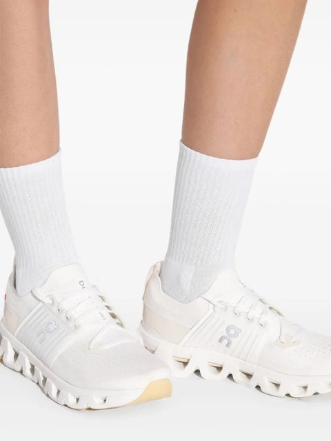 On Running Cloudswift 4 perforated sneakers - White