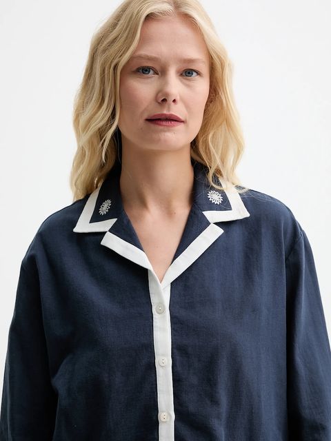 The Sleeper koszula damska kolor granatowy regular z kołnierzykiem klasycznym FW2402ES