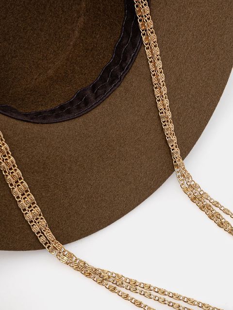 Ruslan Baginskiy kapelusz