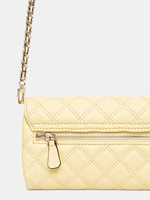 Guess kopertówka GIULLY kolor żółty HWQG87 48750