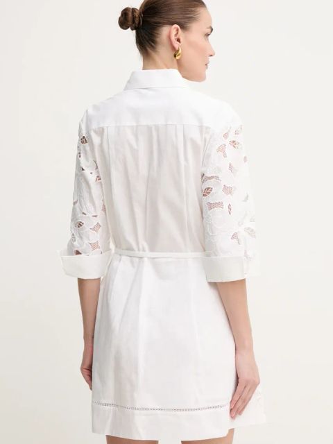 BOSS sukienka kolor biały mini rozkloszowana 50535196