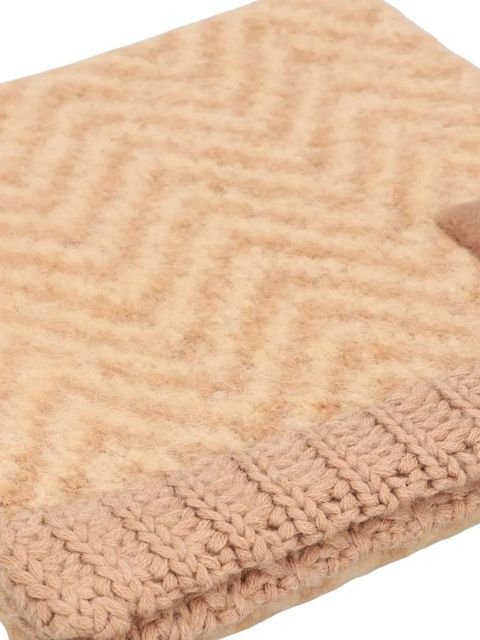 FENDI chevron logo scarf - Brown