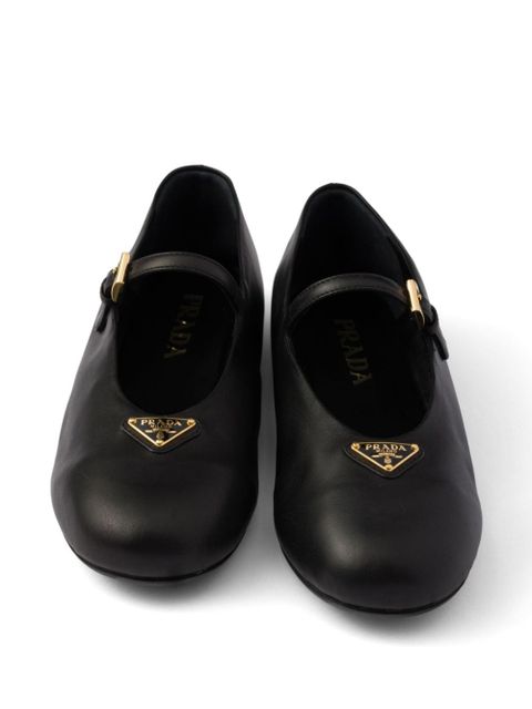 Prada enamel logo ballerina shoes - Black