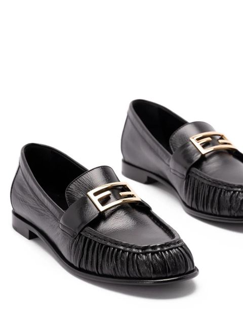 FENDI logo-detail leather loafers - Black