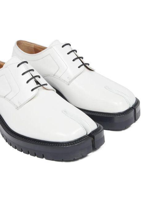 Maison Margiela Tabi lace-up Derby shoes - White