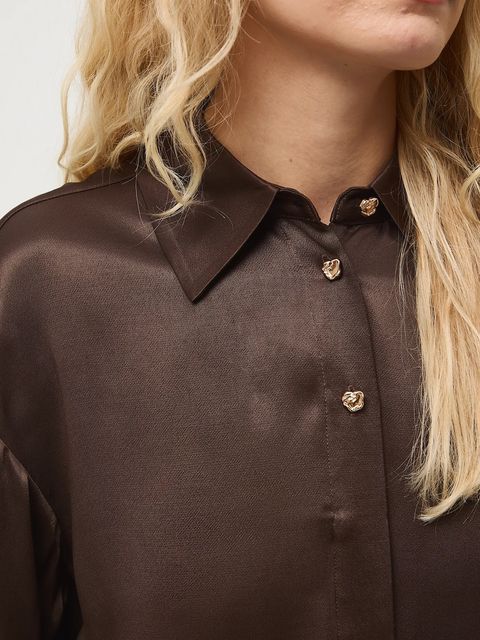 Medicine koszula damska kolor brązowy relaxed z kołnierzykiem klasycznym