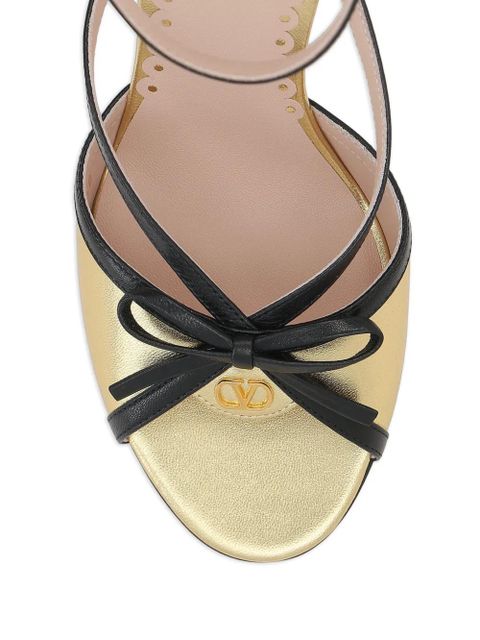Valentino Garavani bow-embellishment pumps - Gold