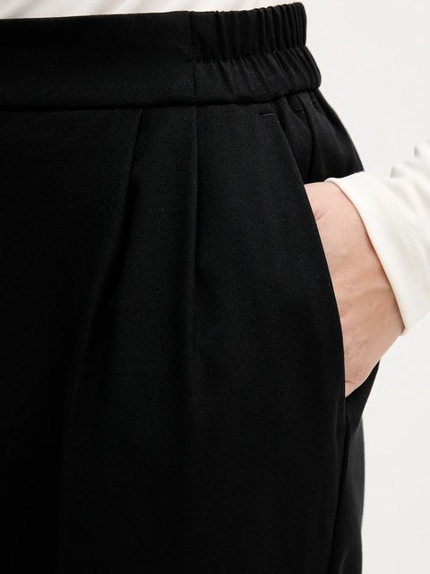 Sisley spodnie damskie kolor czarny fason chinos high waist 41YPLF043