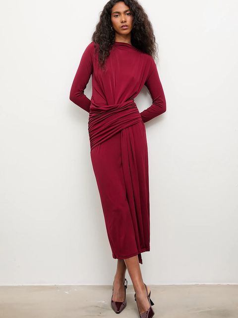 Answear.LAB sukienka kolor bordowy maxi dopasowana