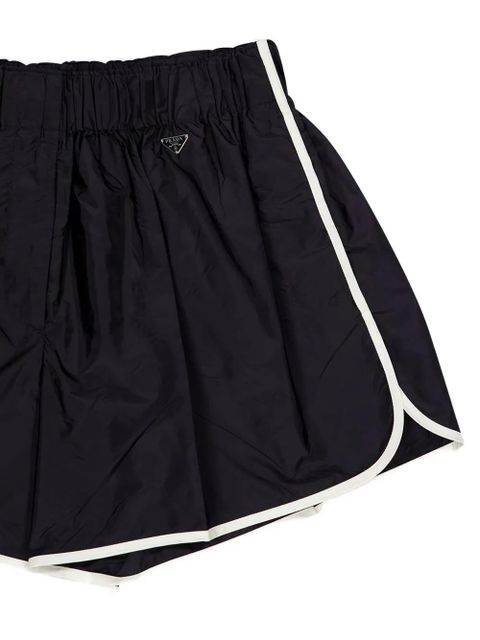Prada triangle-logo shorts - Black