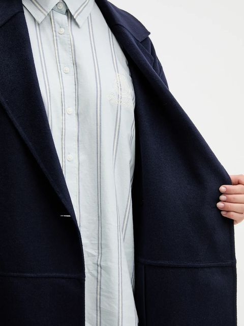 HUGO płaszcz z domieszką wełny kolor granatowy 50542299