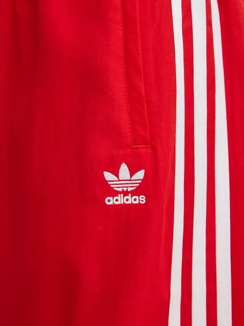 adidas Originals spodnie dresowe OVERSIZED TP kolor czerwony z aplikacją JD3388