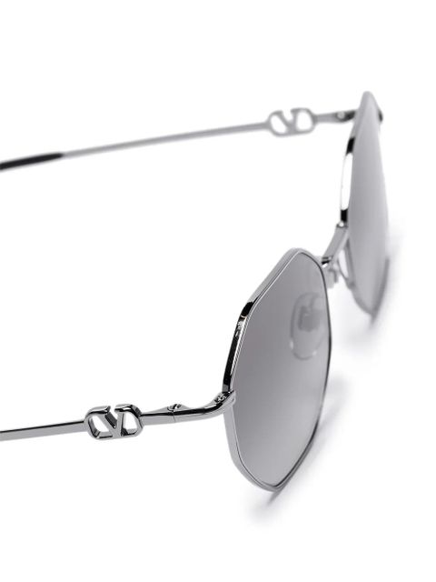 Valentino Eyewear - VLogo neck-chain sunglasses - women - Acrylic/Acetate - One Size - Black