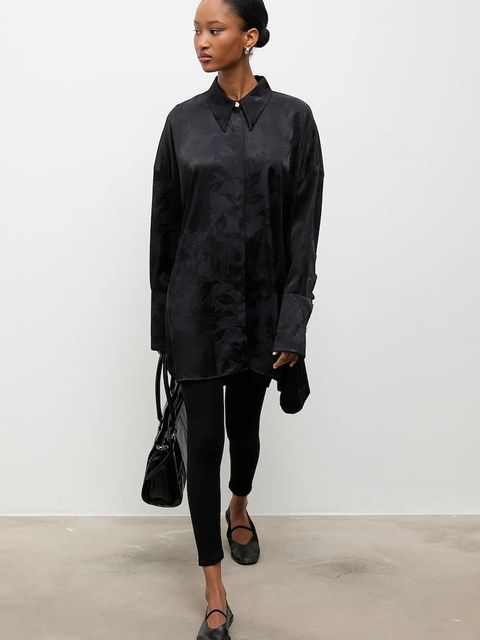 Answear.LAB koszula damska kolor granatowy relaxed z kołnierzykiem klasycznym - zdjęcie produktu nr 1