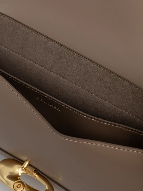 Calvin Klein torebka skórzana kolor beżowy LV04F3337G