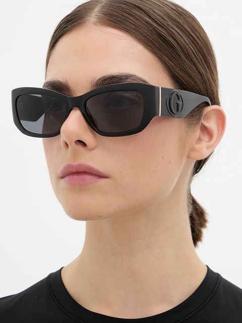 Guess okulary przeciwsłoneczne damskie - zdjęcie produktu nr 1