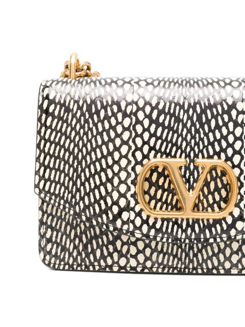 Valentino Garavani logo-plaque snakeskin shoulder bag - Black