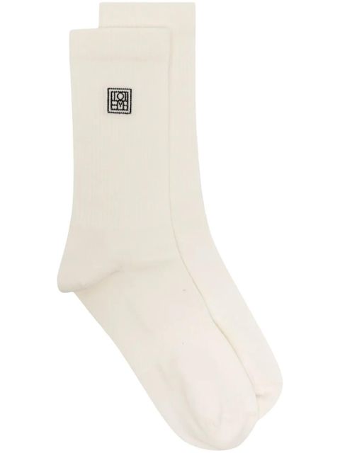 TOTEME logo-intarsia ribbed-knit socks - White - zdjęcie produktu nr 1