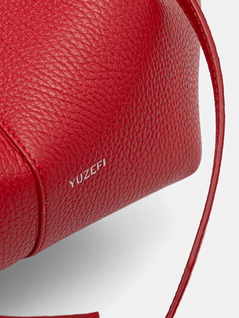 Yuzefi torebka skórzana MOCHI kolor czerwony YUZPF25-HB-MO-L060