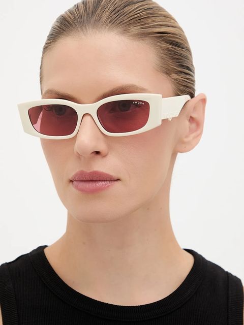 VOGUE okulary przeciwsłoneczne damskie kolor beżowy 0VO5655SU - zdjęcie produktu nr 1