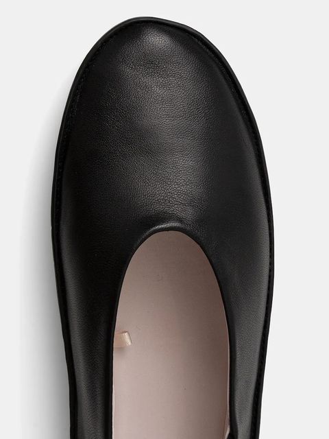 Calvin Klein baleriny skórzane BALLERINA MARY JANE STRAP LTH kolor czarny HW0HW02656 - zdjęcie produktu nr 2