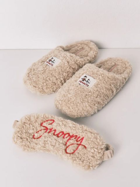 women'secret kapcie MULTI WILD RED kolor beżowy 4992597 - zdjęcie produktu nr 1