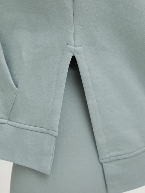 adidas dres Leisure damski kolor zielony KB8448