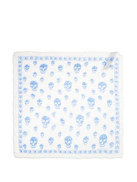 Alexander McQueen skull-print plissé scarf - White - zdjęcie produktu nr 1