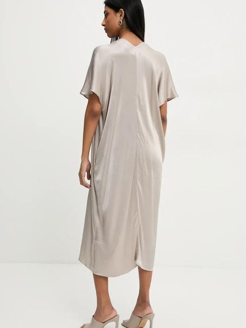 Answear.LAB sukienka kolor srebrny midi oversize