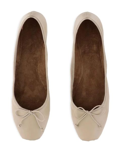 KHAITE bow-detail ballet flats - Neutrals